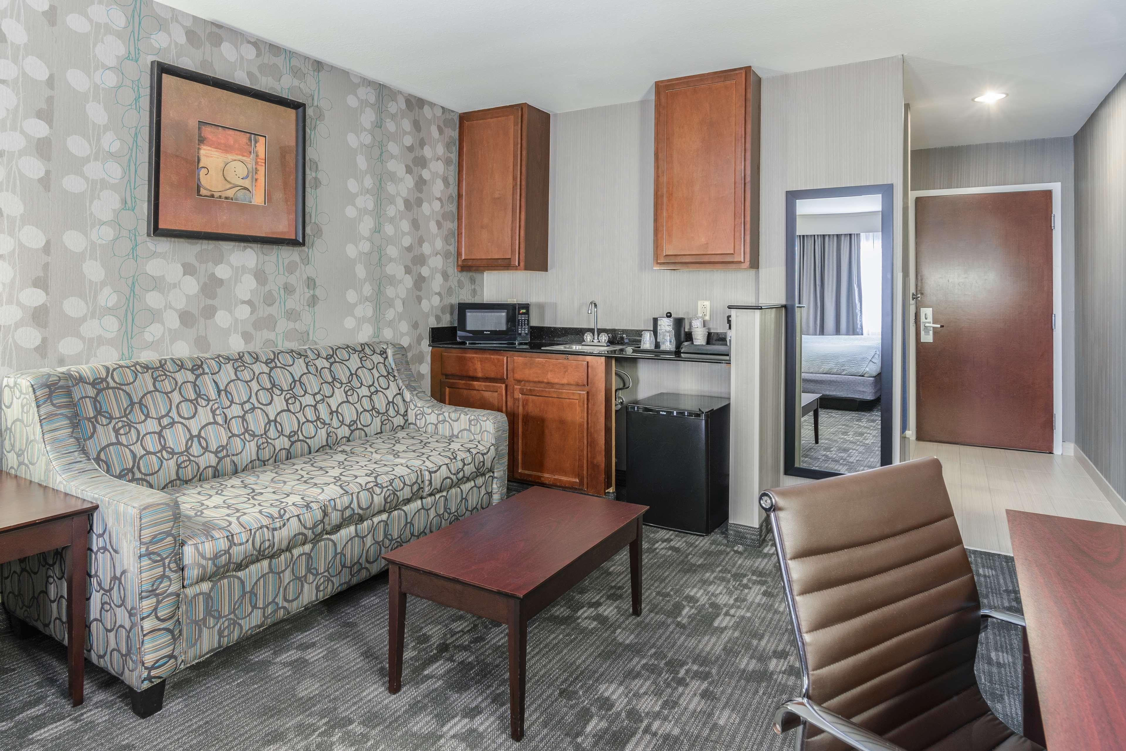 Best Western Concord Inn And Suites Bagian luar foto