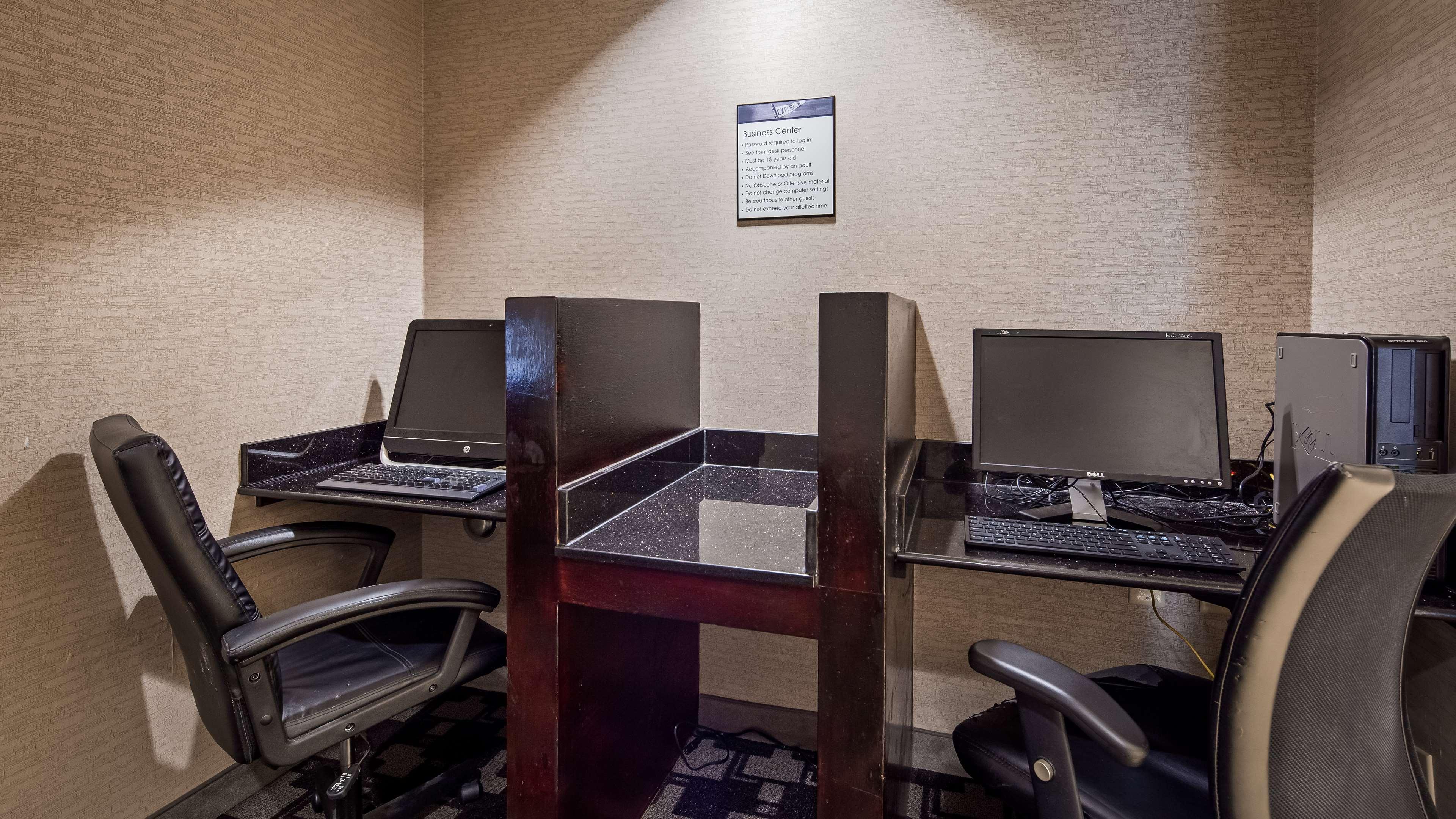 Best Western Concord Inn And Suites Bagian luar foto