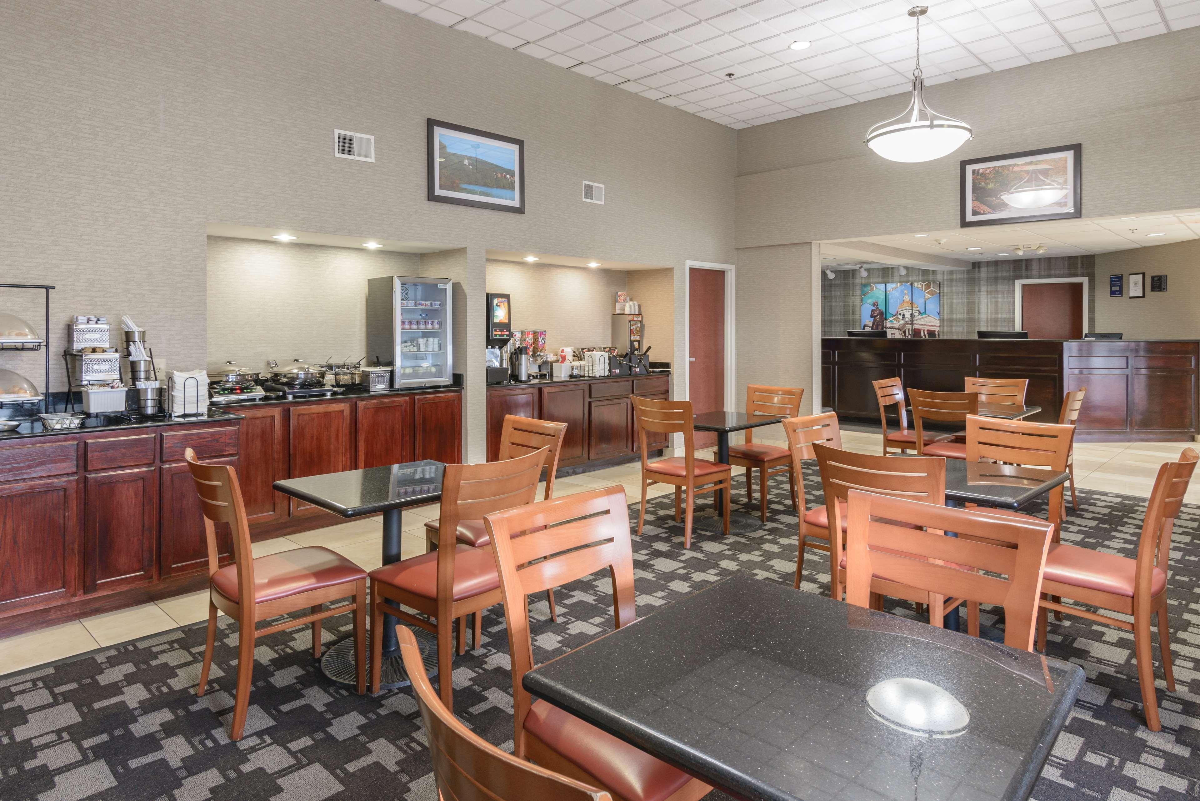 Best Western Concord Inn And Suites Bagian luar foto